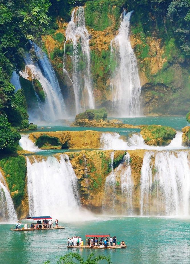 Ban Gioc waterfall in Cao Bang on the Vietnam and China border