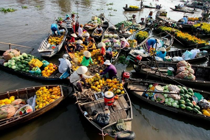 Floating market, Mekong Delta
